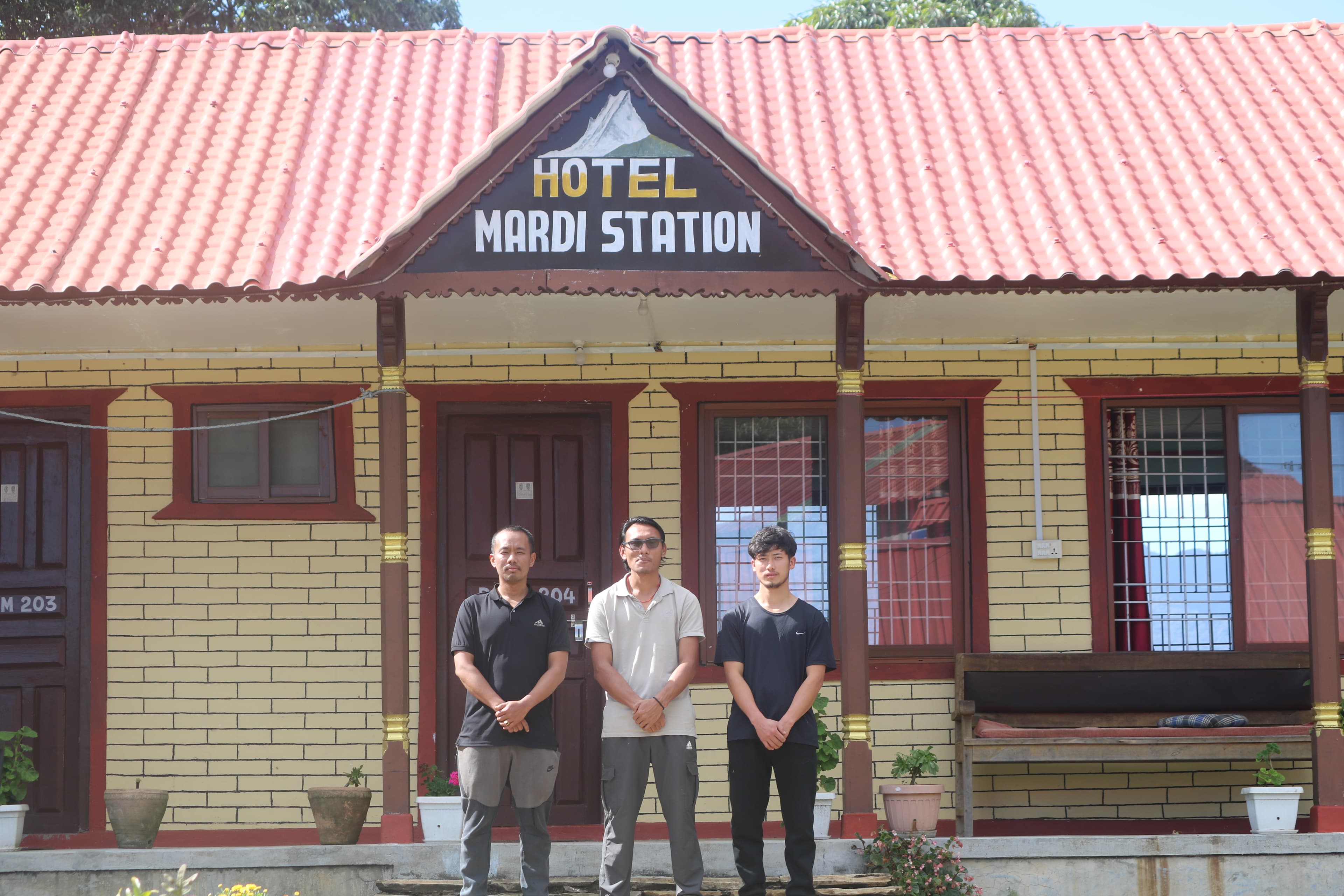 Guests at Mardi Station